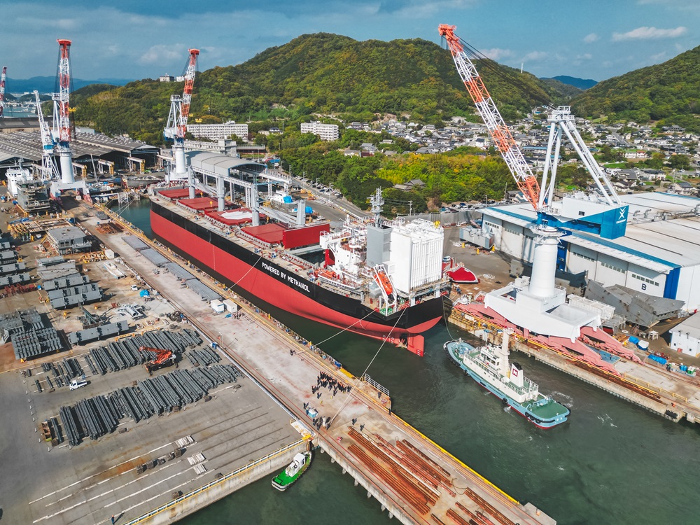 TSUNEISHI Launched the World's First Methanol Dual-Fuelled Ultramax