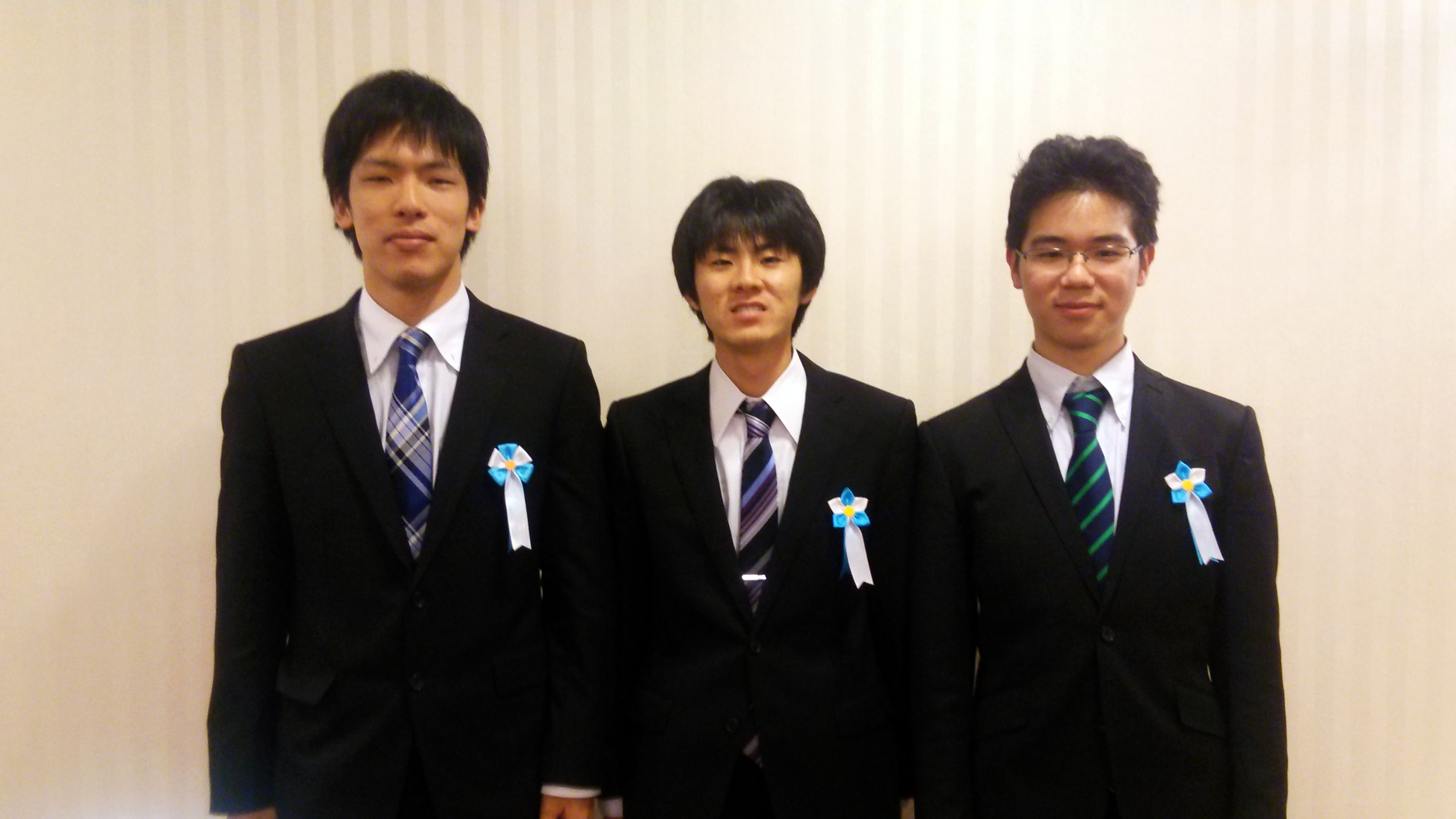 ツネイシパートナーズ賞を受賞した、岡山大学大学院・齊藤塁さん、濱野友希豊さん、後藤剛さん