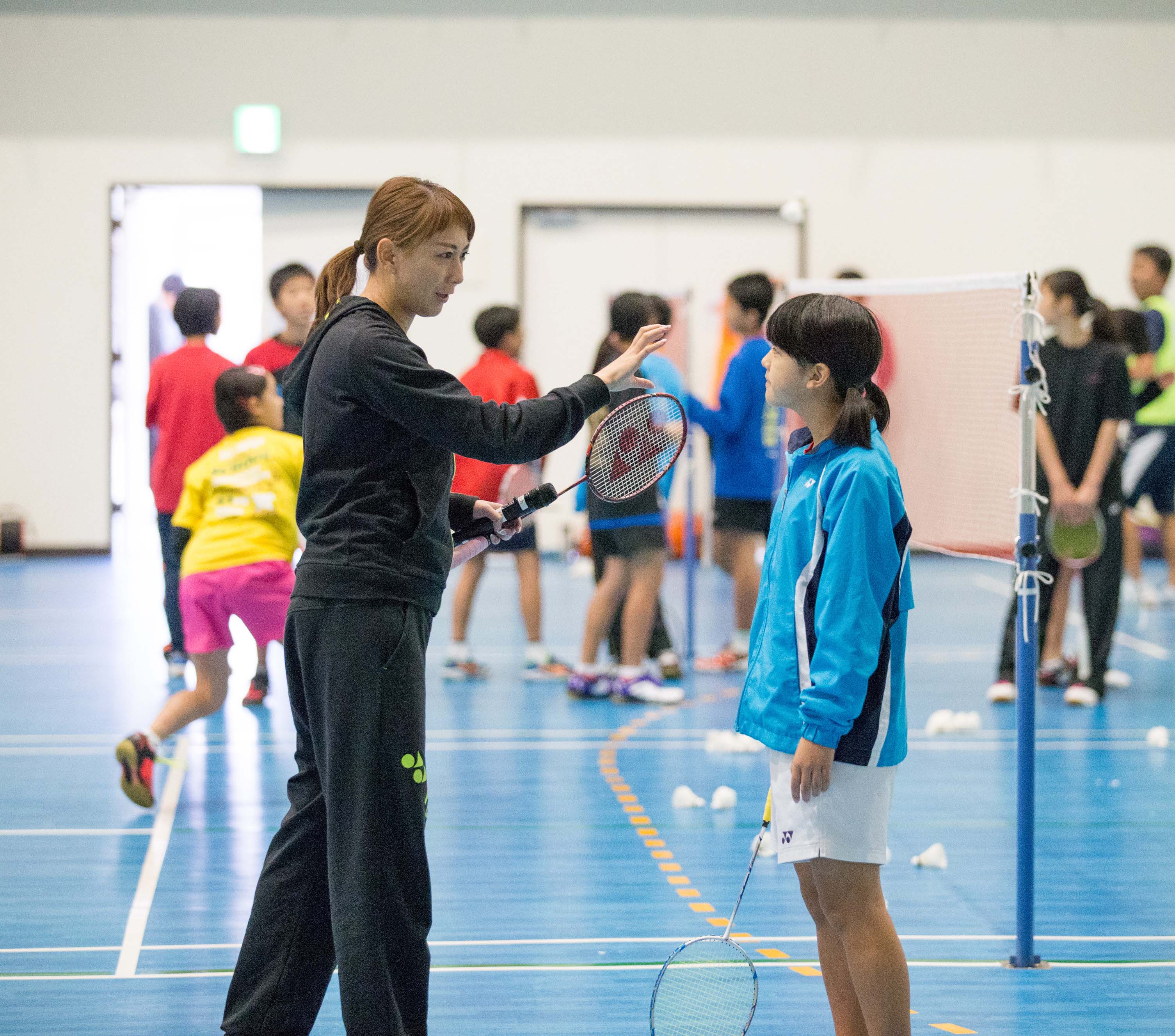 ツネイシ スポーツアクト 小椋久美子さんのバドミントン教室を開催