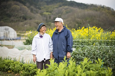 野菜農家の王子野兼俊さん、保江さん Photo/Michi Murakami