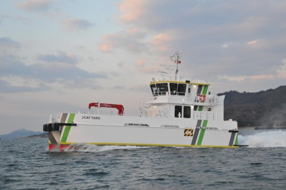 CE-142番船「JCAT TARO」の命名・引渡式を実施