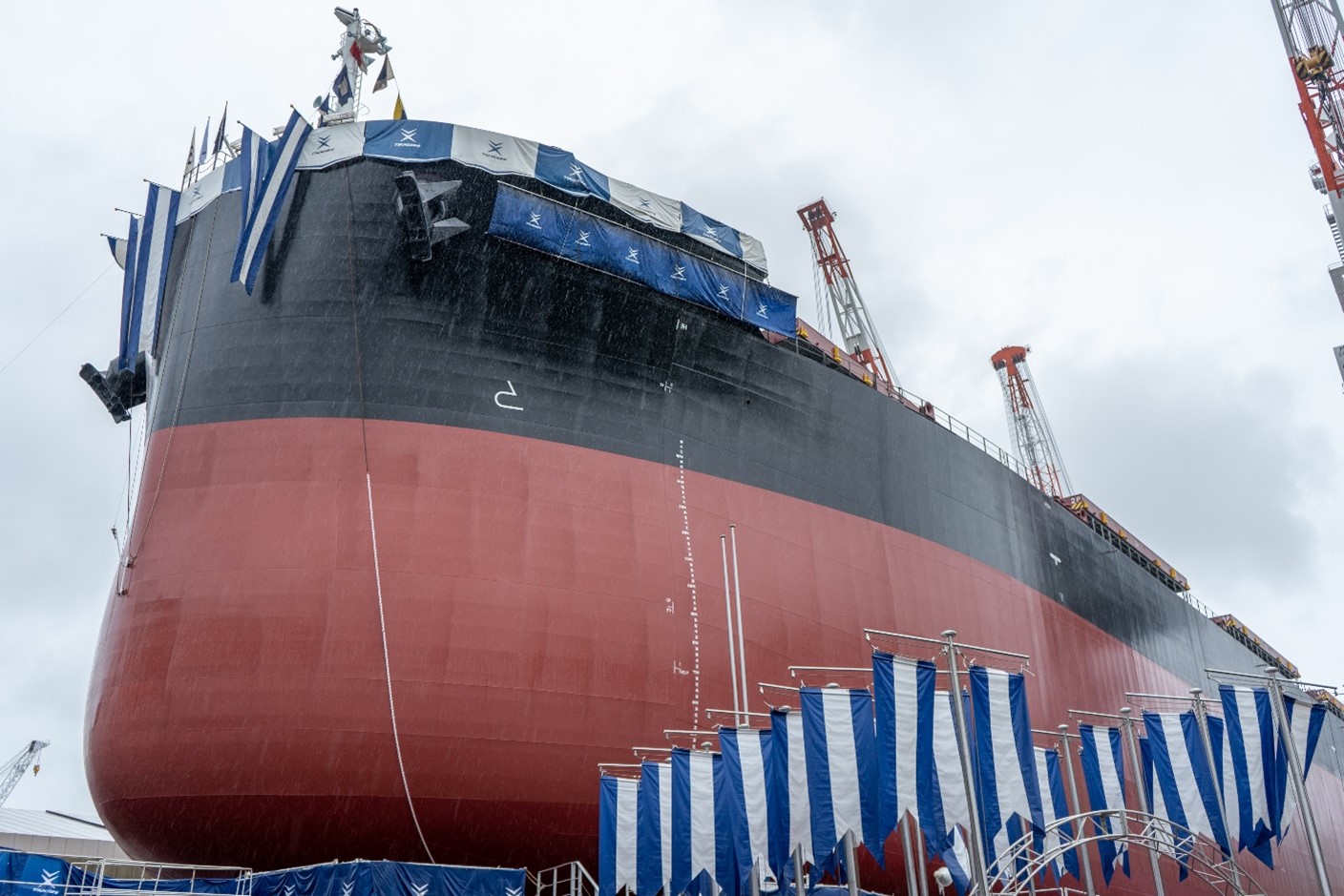 常石造船 8万2千4百トン級ばら積み貨物船の進水式を一般公開しました