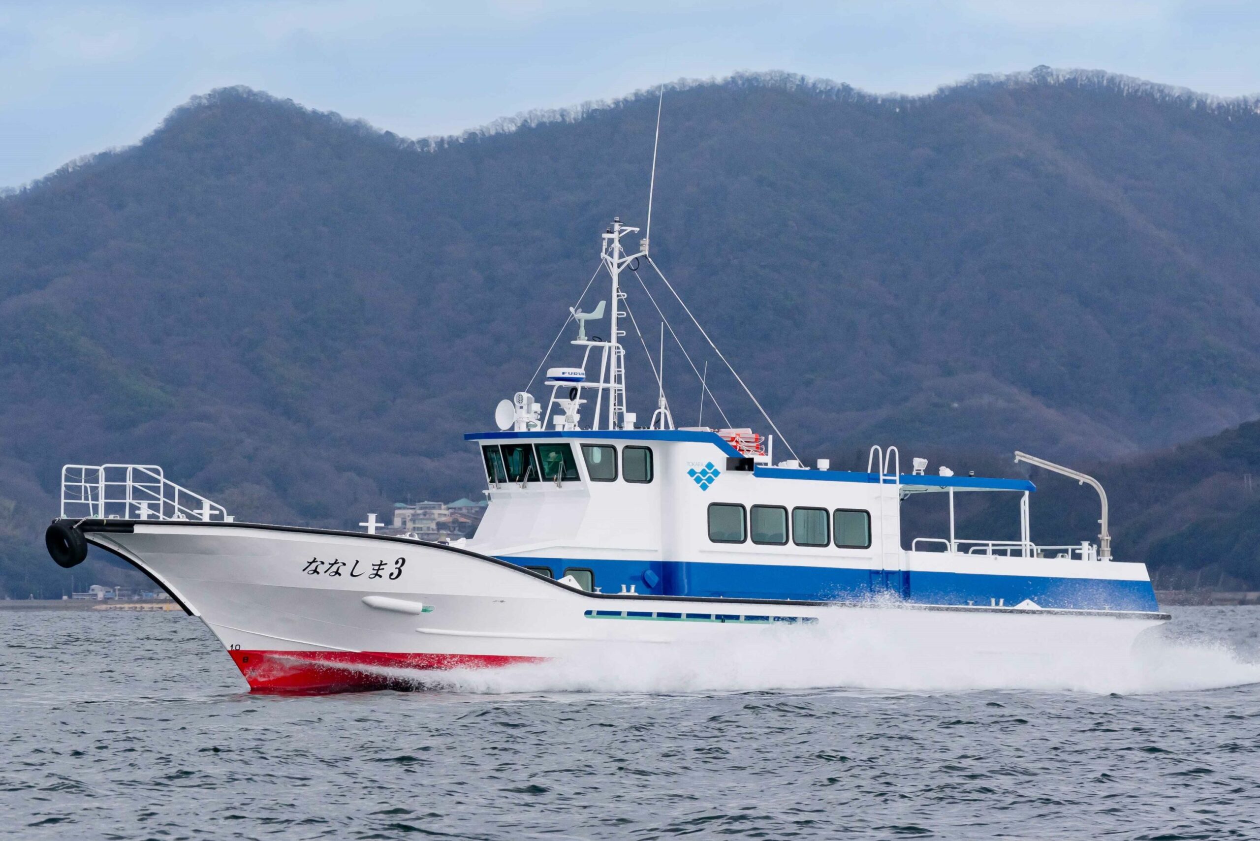 ツネイシクラフト＆ファシリティーズ　CE162番船「ななしま3」披露式典および内覧会に出席